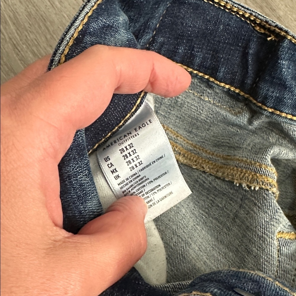 American Eagle Outfitters Dark Blue Denim size 28 - Picture 4 of 11